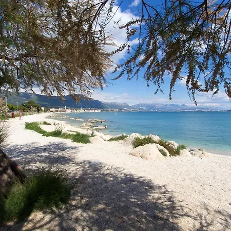 With Parking Space Kastel Stafilic, - 20802 *