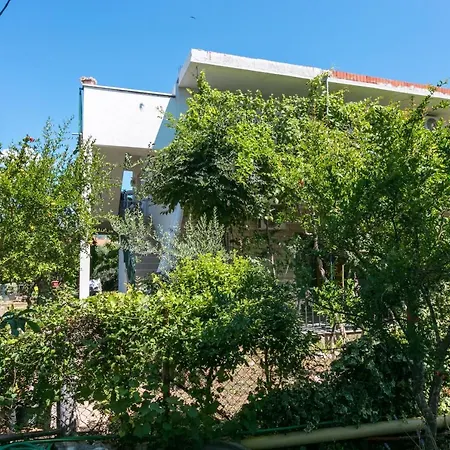 With Parking Space Kastel Stafilic, - 20802 Каштела