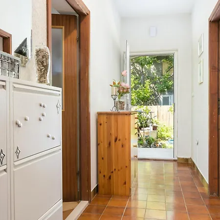 With Parking Space Kastel Stafilic, - 20802 Апартаменты *